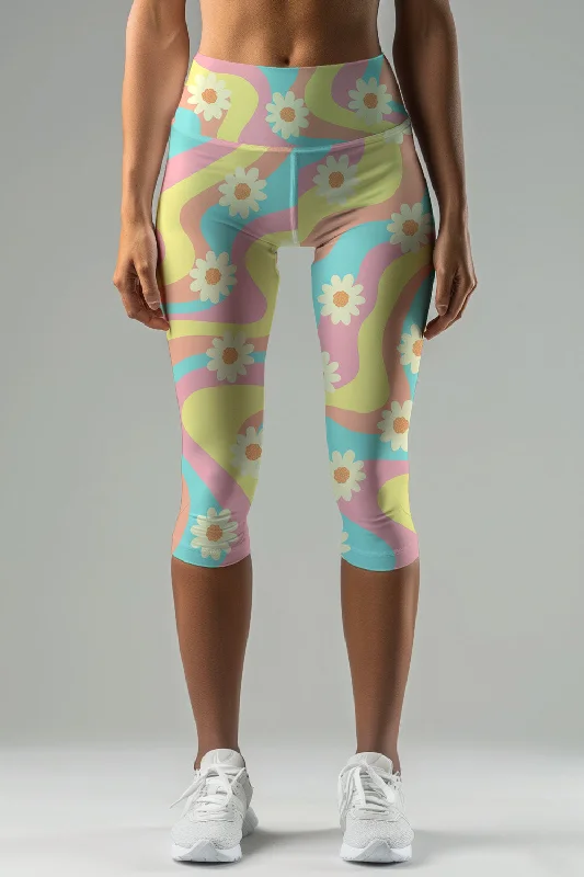 Festival Girl Ellie Yellow Floral Print Yoga Capri Leggings - Women