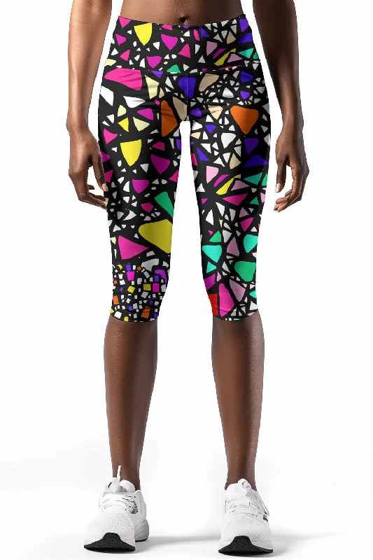 In a Joyful Mood Ellie Performance Yoga Capri Leggings - Women