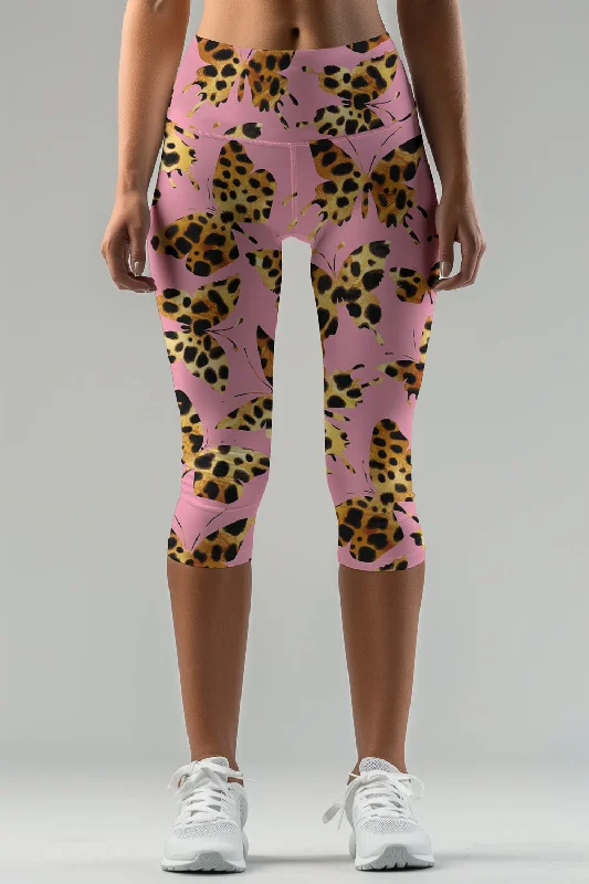 Quaintrelle Ellie Pink Butterfly Printed Yoga Capri Leggings - Women