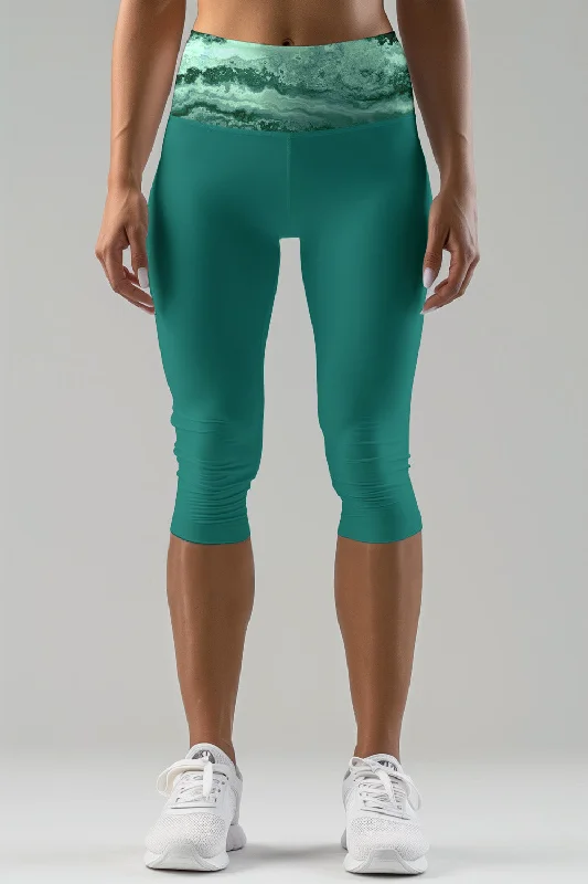 Rainforest Ellie Jade Green Performance Yoga Capri Leggings - Women