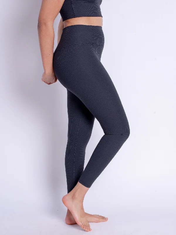 Girlfriend Collective Compressive Rib High-Rise 7/8 Leggings - Black Stylish Side-Stripe Leggings Girlfriend Collective Compressive Rib High-Rise 7/8 Leggings - Black Stylish Side-Stripe Leggings