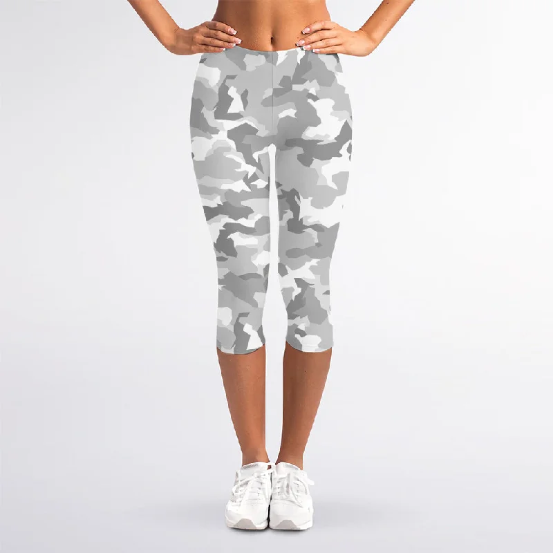 White Snow Camouflage Print Women's Capri Leggings Comfortable Classic Yoga Leggings White Snow Camouflage Print Women's Capri Leggings Comfortable Classic Yoga Leggings