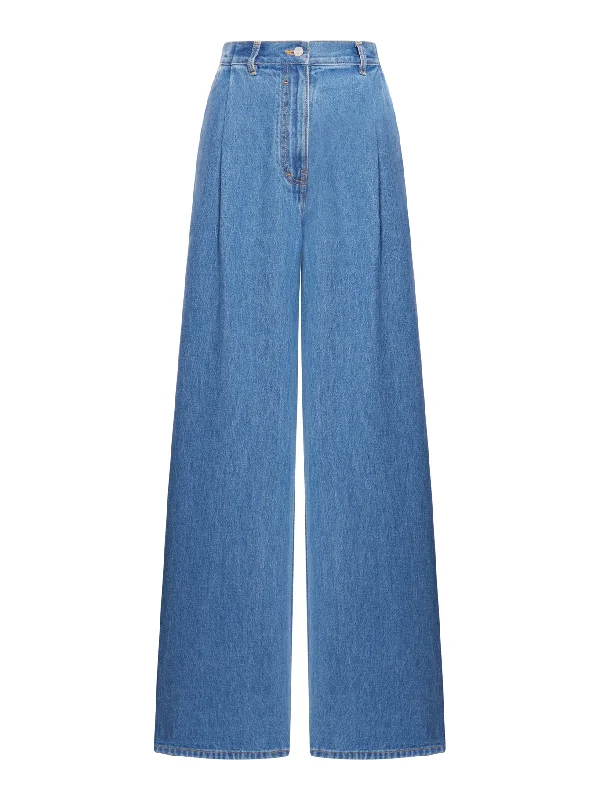 Oversized denim jeans